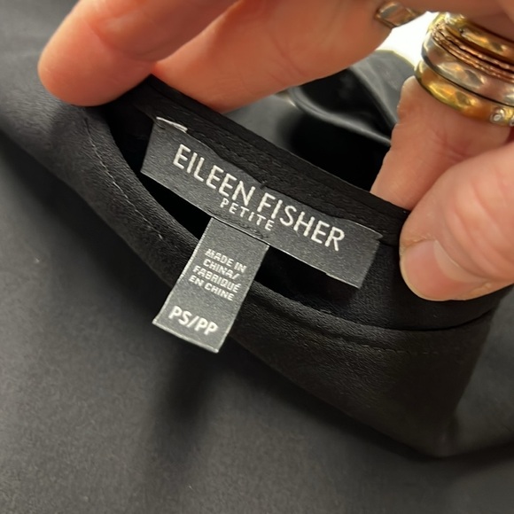 Eileen Fisher Petite Silk Georgette Crepe Boatneck Sleeveless Blouse Size P/S - Picture 6 of 8